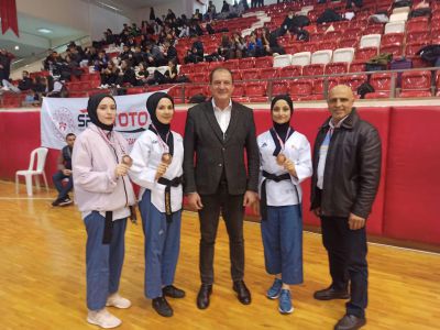 Taekwondo Poomsea Türkiye Şampiyonası’nda Nurdağı Belediyespor