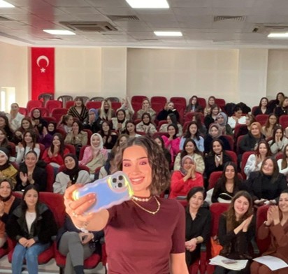 İZELLİK SİHİRLİ MAKYAJ ATÖLYESİ EĞİTİMİ PROJESİ/OCAK